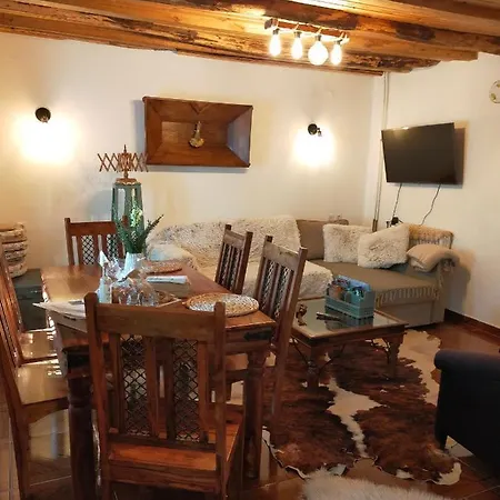 αρχοντικο αρτεμισ-villa Artemis Since 1871 Feriehus *